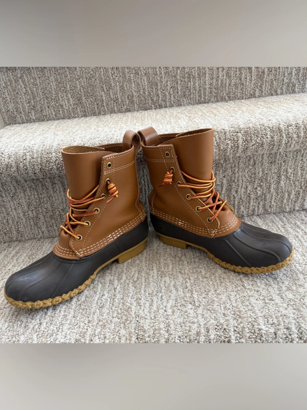 L. L. Bean Women's 8” Bean Boots. Size 6 Medium.